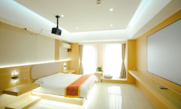 Manxiang Shiguang Serviced Apartment (Saihan District Wanda)