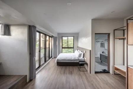 H. SUITE INN Отели рядом с достопримечательностью «Wen Wu Temple»