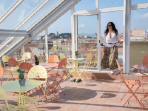 レステレル カンヌのホテル