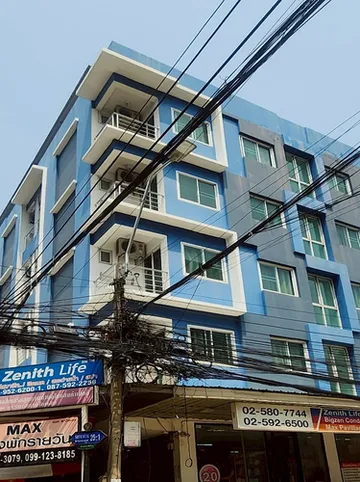 รูปภาพของซีนิธ ไลฟ์