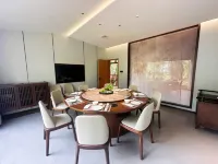 โรงแรมกวงเยว่ชาง คอลเลคชั่น เหล่ามู่เหมียน (น้ำตกเต๋อเทียน) - พร้อมอาหารเช้า