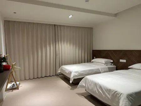 Wangye Villa Lakeview Light Luxury Vacation Homestay Отели рядом с достопримечательностью «Xianshan Mountain»