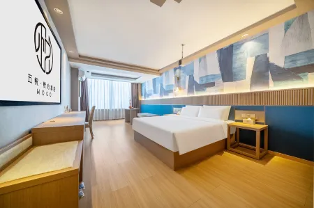 WuYue Yuexin Hotel (Shangrao Pedestrian Street Jinlonggang Road) Отели рядом с достопримечательностью «Shangrao Botanical Garden»