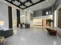 YunXiLuJian Hotel