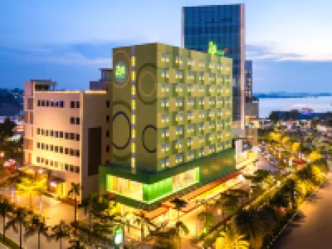 Zest Hotel Harbour Bay Batam Hotels in Batam