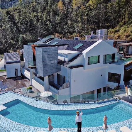 At The Moment Resort By Jingdezhen