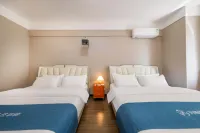 Huayi Select Hotel (Dalian Venice Water City Port East Fifth Street) Hotels in Dalian