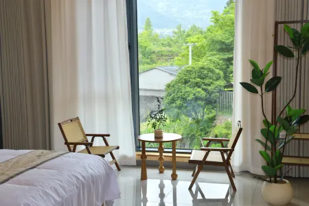 Hefeng Yuan Homestay Отели в г. Хэфэн