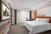 鄭州新鄭國際機場希爾頓歡朋酒店 鄰近靈石台的酒店