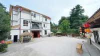 Hefeng Qijianwan Homestay