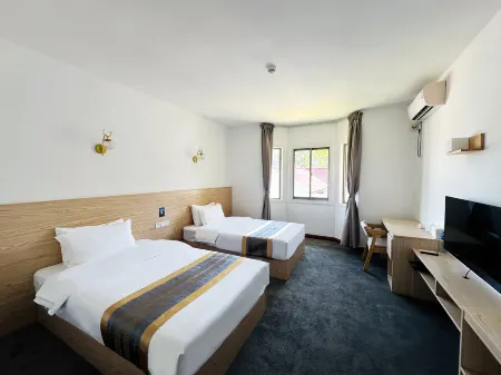 Lake hote(Dianshan Lake) Отели рядом с достопримечательностью «Yuandang Lake»