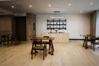 Boying Hotel (Huangguoshu Waterfalls Scenic Area)