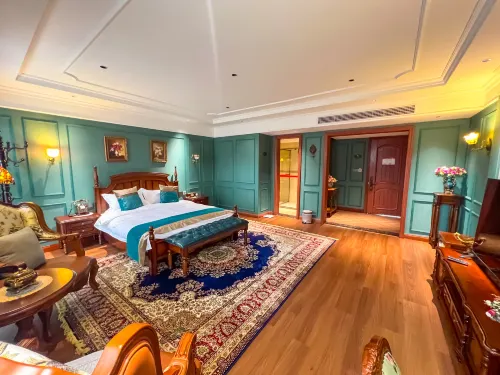 Creek & Mountain Lodge فنادق في قوانغ دزه
