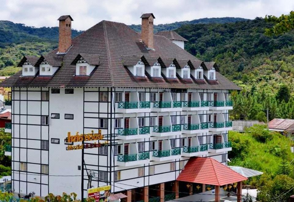 hotel overview picture