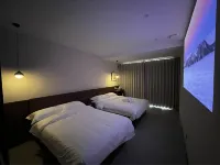 Huazhu Jing'an in B&B - balcone