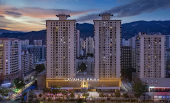 Lavande Hotel (Lanzhou University Metro Station Provincial People's Hospital)