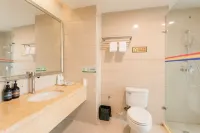 Boya Smart Hotel (Panzhou Donghu Park Heli Plaza)