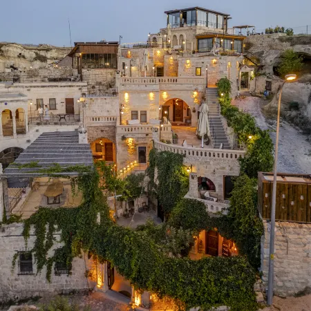 Kayata Cave Suites