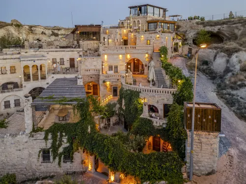 Kayata Cave Suites
