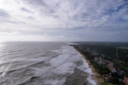 Jetwing Villa 700 Отели в г. Induruwa