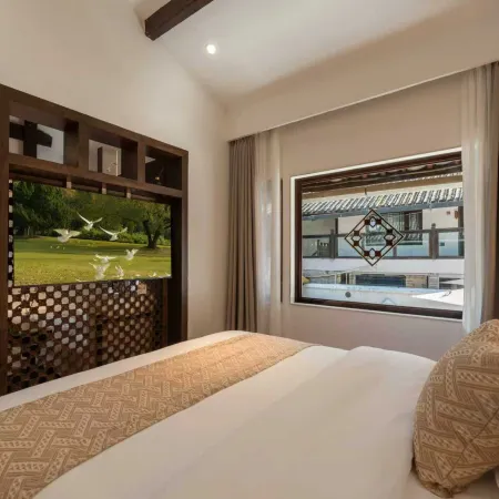 Dayan Pavilion FLOWER Garden Homestay (Lijiang Ancient City Mufu Branch)