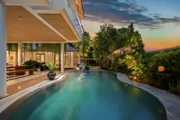 Beachfront Poolvilla - Lac Villa Hotels in Bình Dương