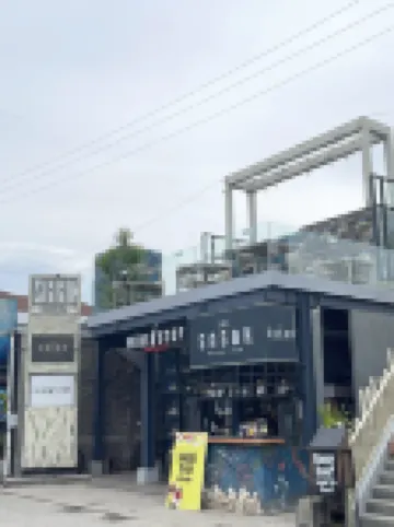 マーク ホテル ギリ トラワンガン ギリ・トラワンガン・タートル・ハッチャリー周辺のホテル