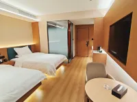 Senlan Hotel (Mancheng Huiyou Shopping Plaza) Hotels near The Seventh Hospital of Baoding