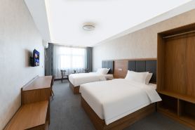 Luoyang Longxu Business Hotel
