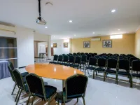 Aleyra Hotel and Villa's Garut Hotels near Rumah Makan Cibiuk