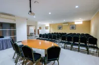 Aleyra Hotel and Villa's Garut - parking