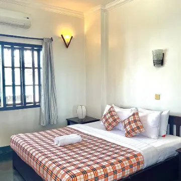 Uncle Sam Villa Hotels near Wat Preah Prom Rath