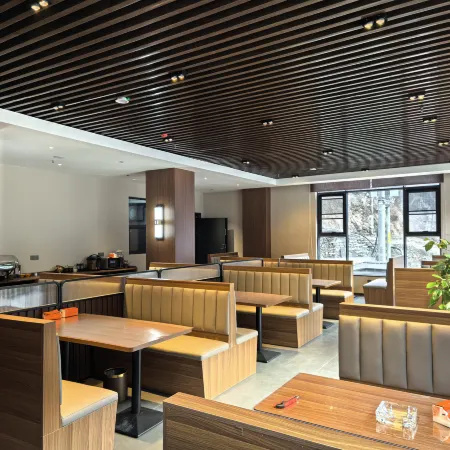 Heishui Hanfengwan Hotel