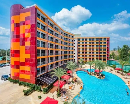 รูปภาพของอพาร์ทเมนต์ Thai Studio Condotel 777 ตั้งอยู่ติดกับชายหาดที่ยาวที่สุดและสะอาดที่สุด