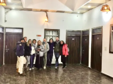 Taj 3 Star Hotel Near 200Mtr Taj Mahal Agra