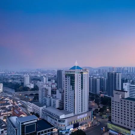 Shengzhou International Grand Hotel (Dongqian Street Fuhau Road)