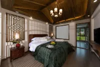 Baisha Pine Retreat · Private Villa with Snow Mountain & Golden Peak View