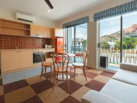 Hotel Allen Hoteles cerca de The Strand Beach