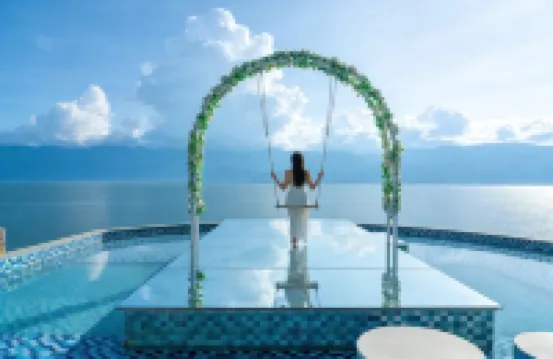 Floral Hotel·Towards the Clouds Villa(Shuanglang, Dali, Erhai) Hotels in Dali