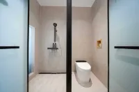 Kunming Greenman Hotel (Guangfu Road Wujiaba Subway Station)