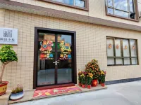中山隔田小棧民宿（南朗崖口店） 鄰近翠亨站的酒店