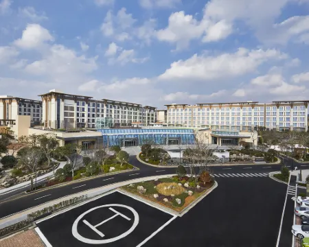 Landing Jeju Shinhwa World Hotels & Resorts Hotel di Seogwipo-si