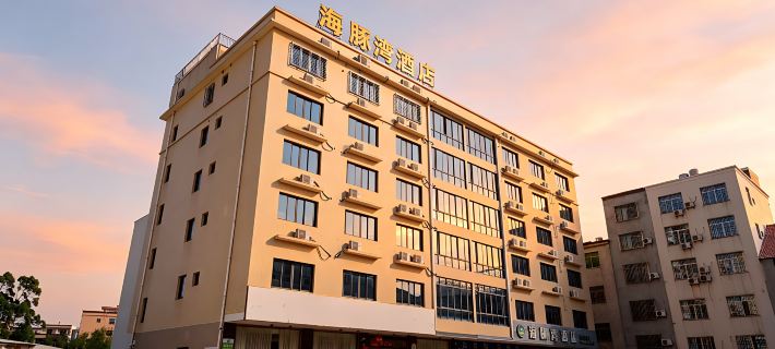 Dolphin Bay Hotel Hotels in Dongshan County
