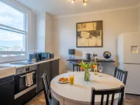 Cosy Rooms with Kitchen and Bath on Brick Lane in Shoreditch Hotels near Olympic Stadium