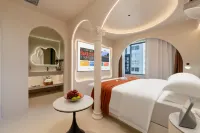 悅漫裡·Yomolly美學設計師影音民宿（昆明老街南屏步行街店） 翠湖地區住宿飯店