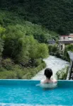 Jiuzhaigou · Mistshroud Mountains & Sunset Glow Snowscape · Sukoon Village