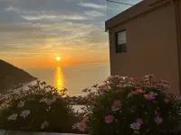 Wenling Listen to the Sea Secret Realm Homestay Hotels near Dongxia Sand Beach