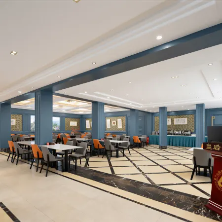 Moganshan Queen Hotel (inside Moganshan Scenic Area)