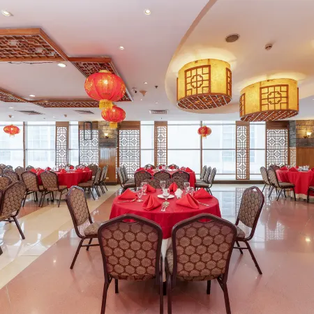 Crown Regency Hotel & Towers
