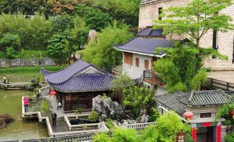 Lotus Mountain Hot Spring Resort